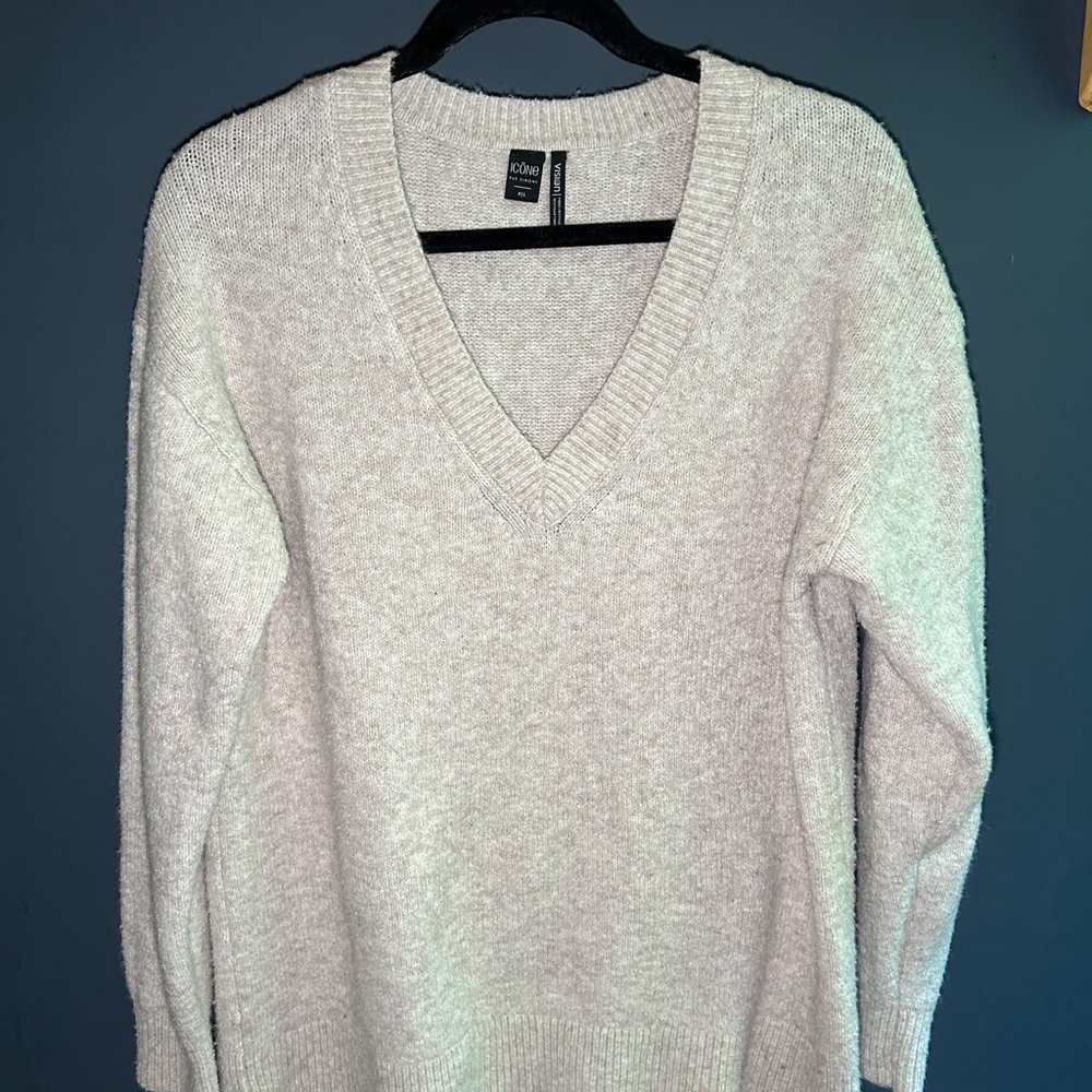 Simons Light Beige V-Neck Women's Sweater